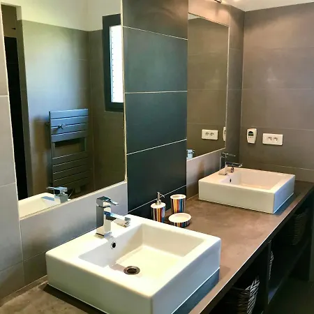 Terra Vecchia, 6 Ou 12 Personnes, Vue Imprenable, Piscine Chauffee Villa *